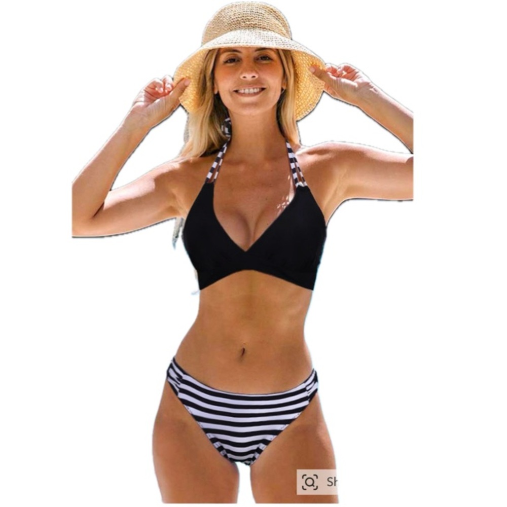 NWT Kamoni Bikini Swimsuit Size M Black White Stripe Halter Ruched Low Waist